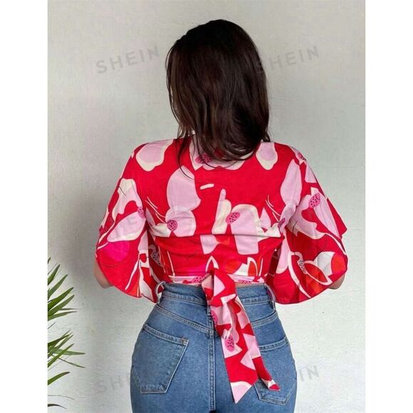 SHEIN Women's Red Geometric Twist Front Crop Blouse Size large - Picture 2 of 3